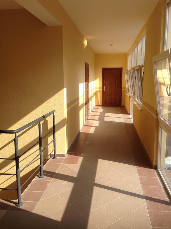 Gil Apartments, On Mynaiska 18 أوزهورود المظهر الخارجي الصورة