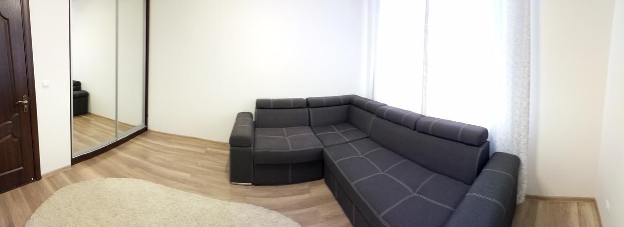 Gil Apartments, On Mynaiska 18 أوزهورود المظهر الخارجي الصورة
