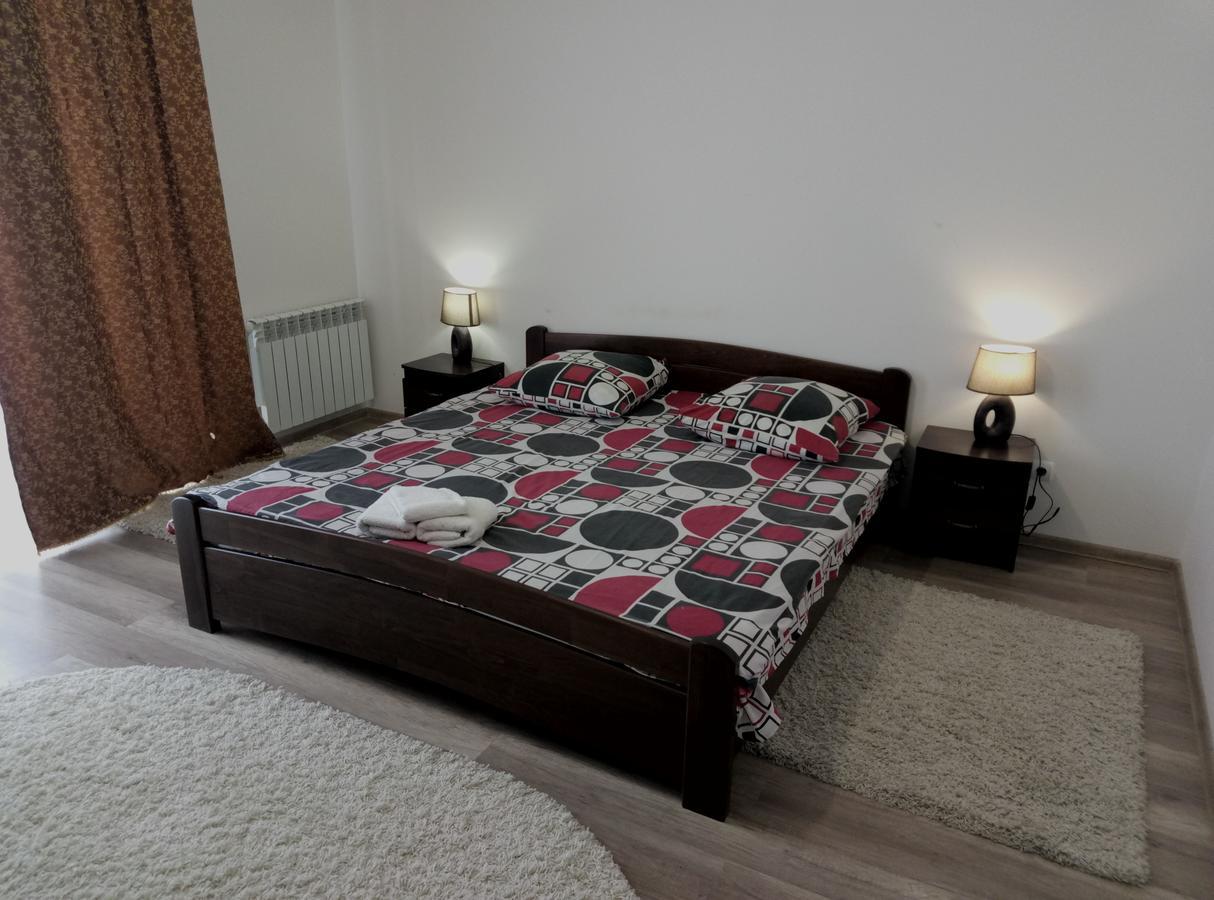 Gil Apartments, On Mynaiska 18 أوزهورود المظهر الخارجي الصورة
