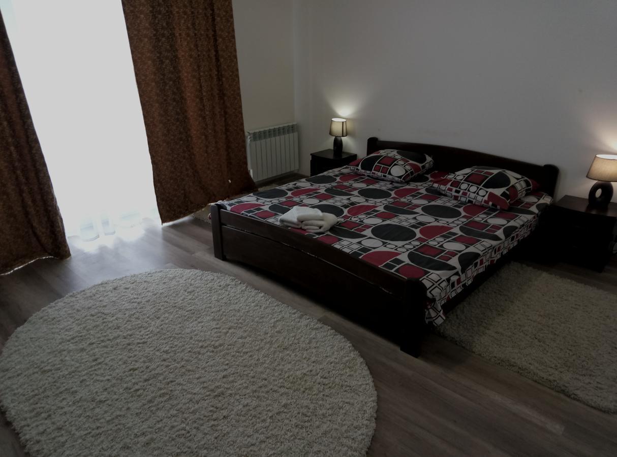 Gil Apartments, On Mynaiska 18 أوزهورود المظهر الخارجي الصورة